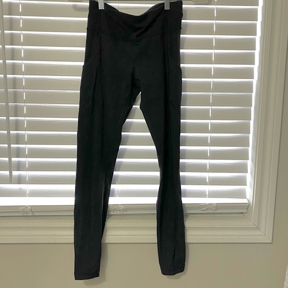 *FLAWED* Lululemon Speed Tight - Picture 4 of 7